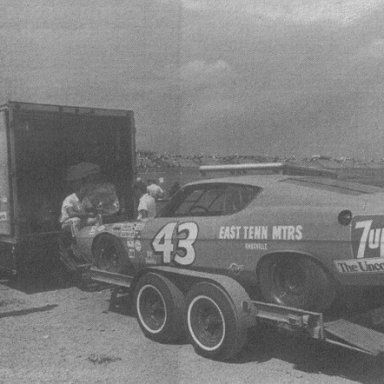 Pettys FORD hauler #2