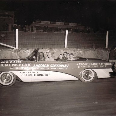 Pace car Lincoln Spdwy
