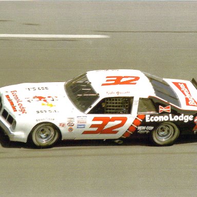 1984 #32 Dale Jarrett