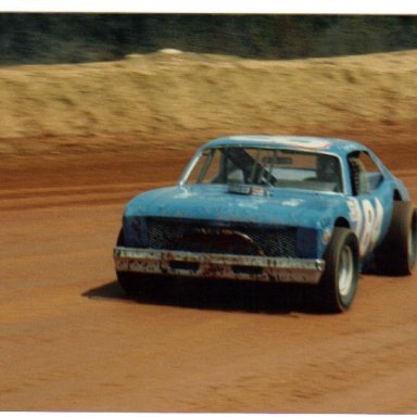 DIRT TRACKING AT ACE 1985