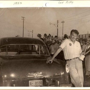 Lee Petty at PB GN Race 1953
