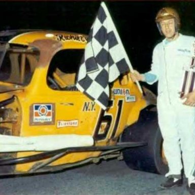 Ed Flemke with the Evans #61, John Grady photo