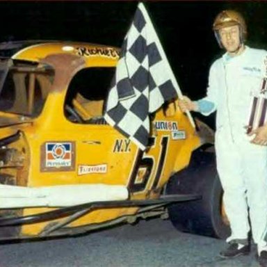 Ed Flemke with the Evans #61, John Grady photo