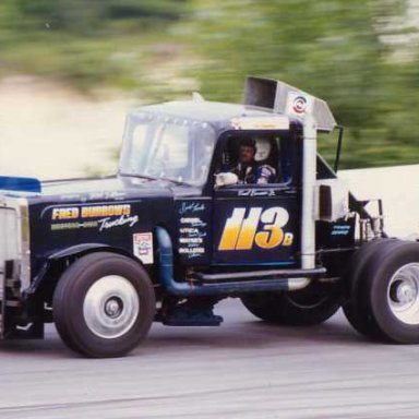 reggie_truck_racing