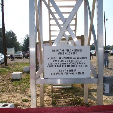Weekly Drivers Meeting sign