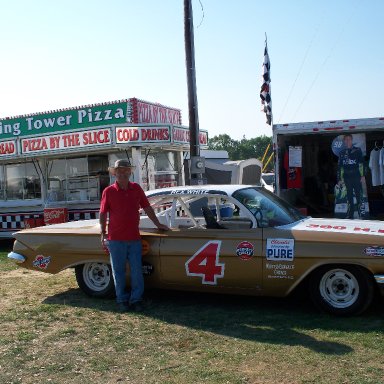 Ed Lewis in front of Rex Whites old Nor 4