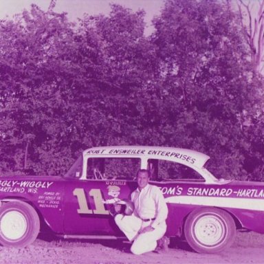 Dennis Racing    010
