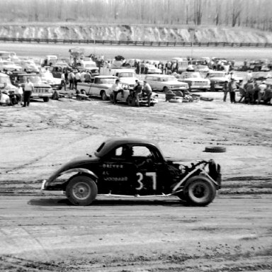 COUPES ON DIRT # 37