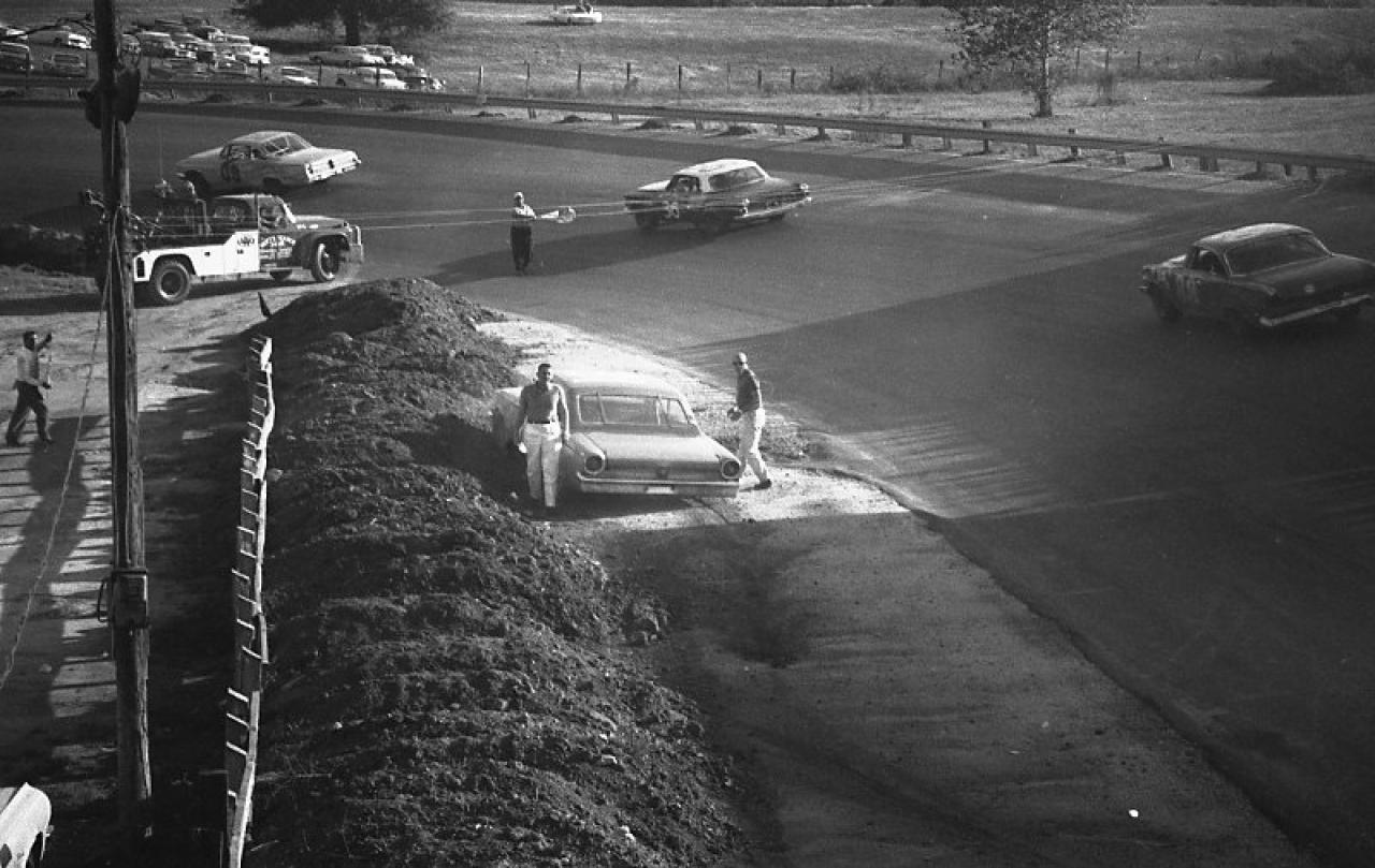 HARRIS SPEEDWAY - Gallery - RANDY GILBERT | racersreunion.com