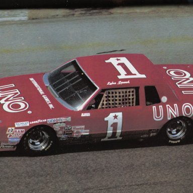 uno1-vi