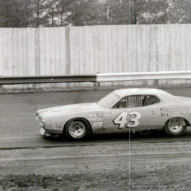 1975 RICHMOND 2