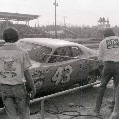 1975 Petty pit at Richmond