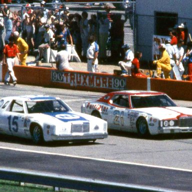 #21 David Pearson #15 Bobby Allison 1978 Champion Spark Plug 400