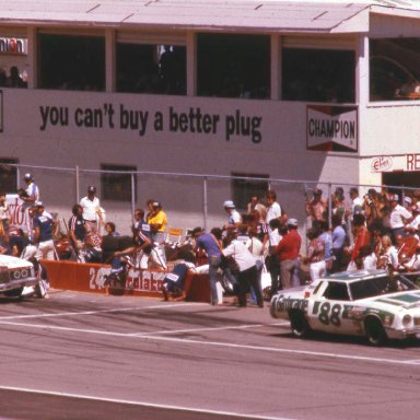 #88 Darrell Waltrip #21 David Pearson 1978 Champion Spark Plug 400