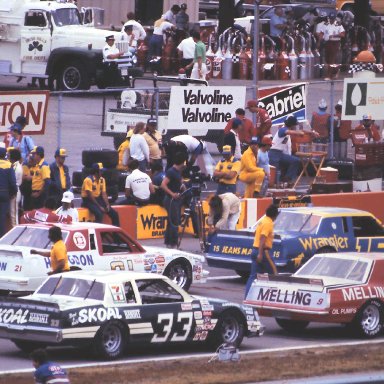 #15 Dale Earnhardt #21 Neil Bonnett #9 Bill Elliott #33 Harry Gant 1982 Gabriel 400 @ Michigan