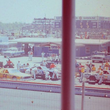 #72 Benny Parsons #90 Richard Brooks #54 Lennie Pond 1975 Rebel 500 @ Darlington