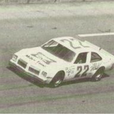 Neil Bonnett leads Bobby Allison and Lake Speed___