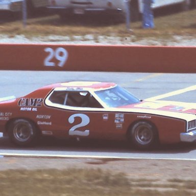 #2 Bobby Allison 1976 Cam 2 Motor Oil 400  @ Michigan