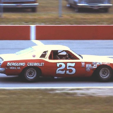 #25 Dick May 1976 Cam 2 Motor Oil 400  @ Michigan