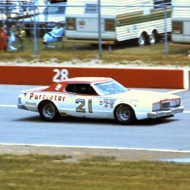 #21 David Pearson 1976 Cam 2 Motor Oil 400 @ Michigan