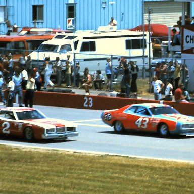 #43 Richard Petty #2 Bobby Allison 1976  Cam 2 Motor Oil 400 @ Michigan