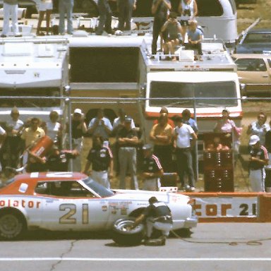 #21 David Pearson   1976 Cam 2 Motor Oil 400 @ Michigan