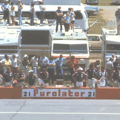 #21 Wood Brothers crew 1976 Cam 2 Motor Oil 400 @ Michigan