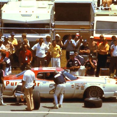 #21  David Pearson  1976 Cam 2 Motor Oil 400 @ Michigan