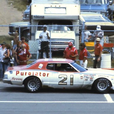 #21 David Pearson   1976 Cam 2 Motor Oil 400 @ Michigan