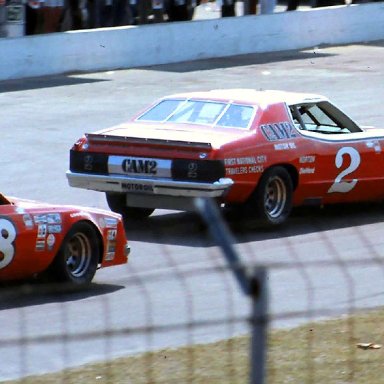 #2 Bobby Allison #28 A.J. Foyt 1976 Daytona 500