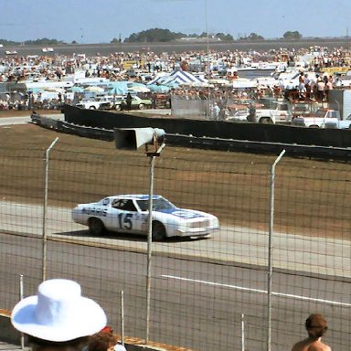 #15  Buddy Baker  1976 Daytona 500