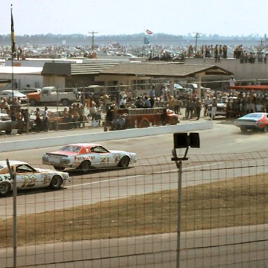 #43 Richard Petty #2 Bobby Allison #21 David Pearson #72 Benny Parsons 1976 Daytona 500