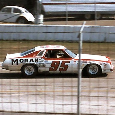 #95 Jim Hurtubise 1976 Daytona 500