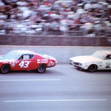 #43 Richard Petty #21 David Pearson 1972 Motor State 400 @ Michigan