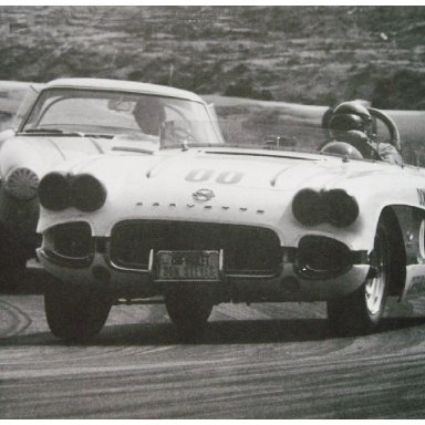 1962 Riverside GP - Dave MacDonald in #00 Vette