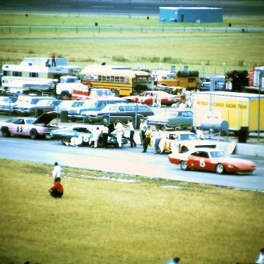 USAC #5 Bobby Unser #96 Ted Dolhun #66 Dick Beinlich  #33 Billy Ries #6 Lem Blankenship #27 Chuck McWilliams 1972 Twin 200's @ Michigan