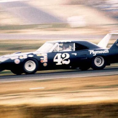 DAN GURNEY