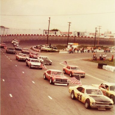 1976 SPIRT OF 76(union gas) 200 lapper Late Model Sportsman race