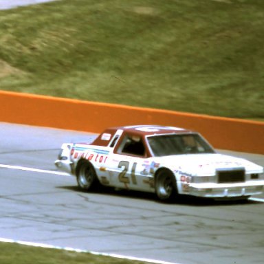 #21 Neil Bonnett   1981 Gabriel 400 @ Michigan