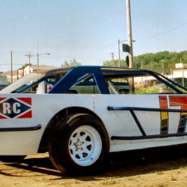 Scott Shults #17 Modified