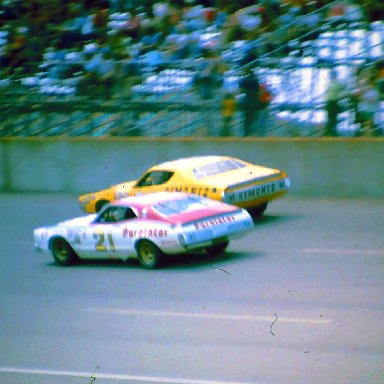 #32 Richard Brooks #21 David Pearson 1974 Yankee 400 @ Michigan