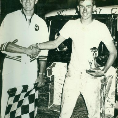 Harry Cooper 1965 Figure 8 win at O'Hare Stadium