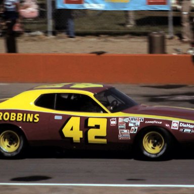 #42 Marty Robbins 1977 Cam 2 Motor Oil 400 @ Michigan