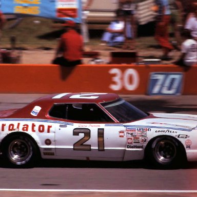 #21 David Pearson 1977 Cam 2 Motor Oil 400 @ Michigan