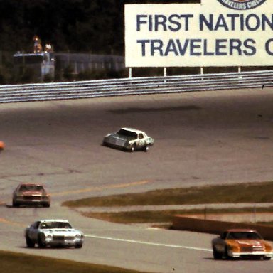 #11 Cale Yarborough #88 Darrell Waltrip #64 Tom Gale #21 David Pearson #52 Jimmy Means #68 Janet Guthrie 1977 Champion Spark Plug 400 @ Michigan