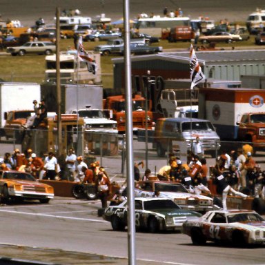 #92 Skip Manning #68 Janet Guthrie #21 David Pearson #11 Cale Yarborough 1977 Champion Spark Plug 400 @ Michigan