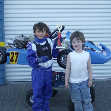 brendan & cole with trophy