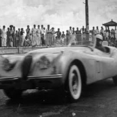 Lulu Geladeira - Bahia 1950 Jaguar XK120