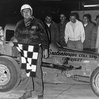 DickCarter  in Snelenbergbers car with flag