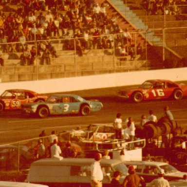 J.E. Beard (59) Buddy Arrington (3) Butch Lindley 16 Martinsville 10-29-78